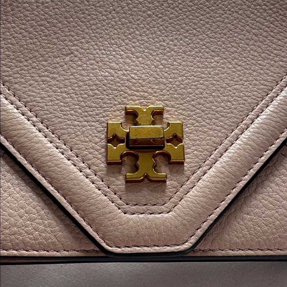 Tory Burch this pale